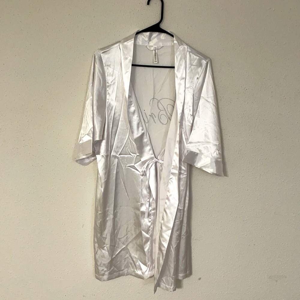 Brides Robe - Picture 3 of 3